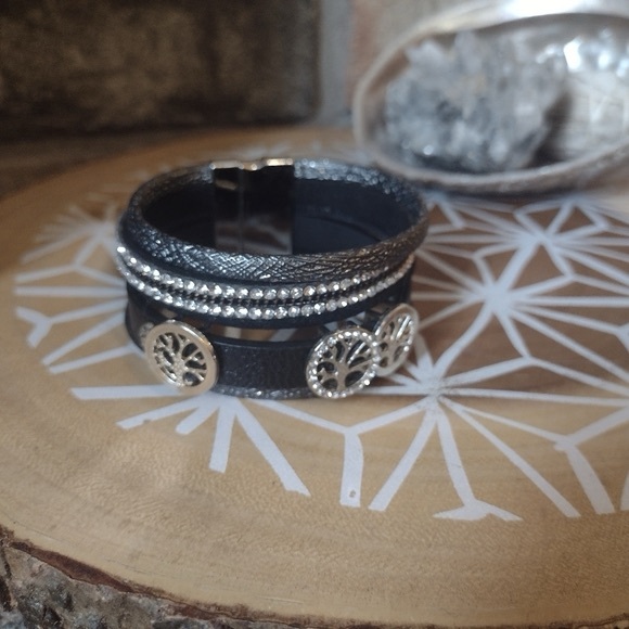 Tree of life leather bracelet - Picture 2 of 3